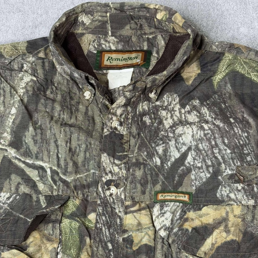 Remington Shirt Men's XL Camouflage Short Sleeve Vented Button Up‎ Pockets